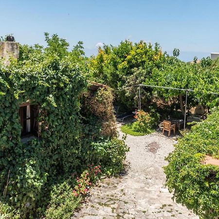 Loxandra Inn Катикас Экстерьер фото