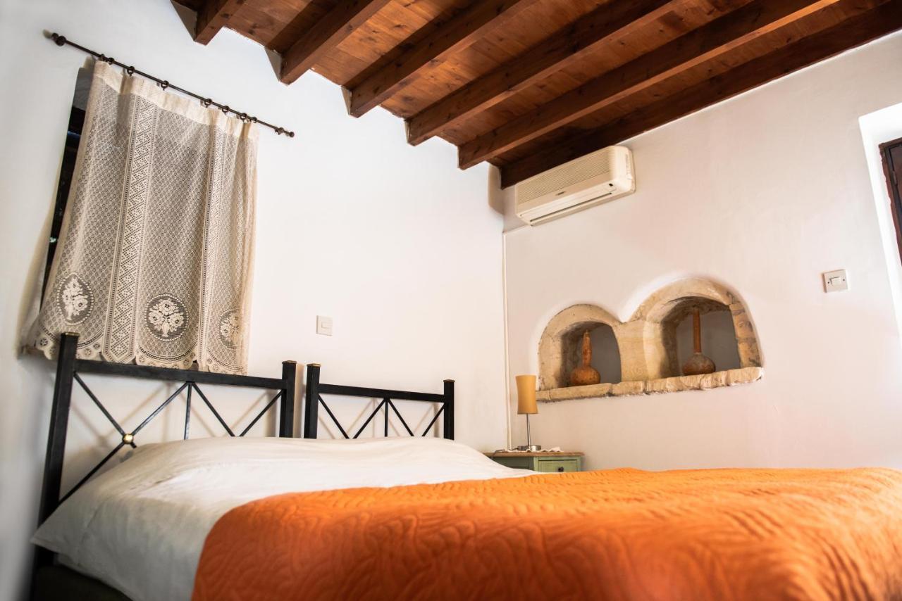 Loxandra Inn Катикас Экстерьер фото