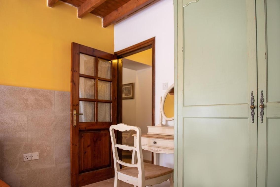 Loxandra Inn Катикас Экстерьер фото