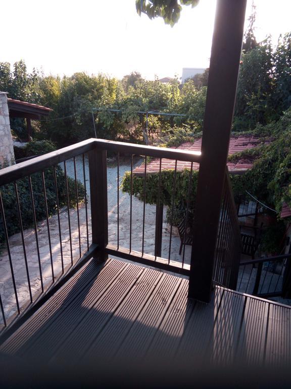 Loxandra Inn Катикас Экстерьер фото
